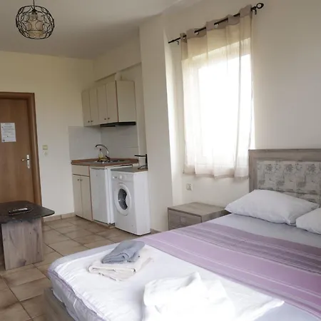 Elia Mini 4 Apartman *
